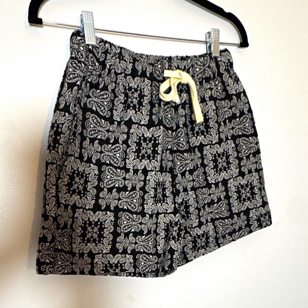 PacSun men’s Black White Paisley Drawstring Elastic Waist Shorts Pockets, S